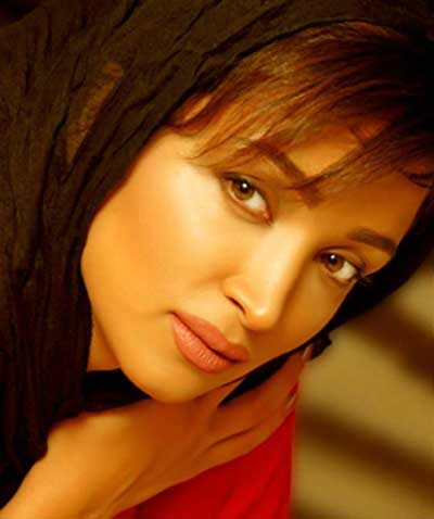 بیوگرافی روناک یونسی/تصاویر