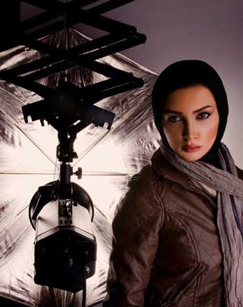 بیوگرافی روناک یونسی/تصاویر