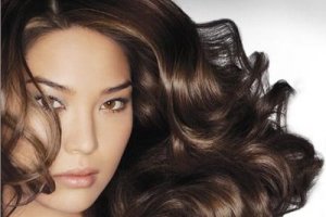 با رنگ گیاهی موهایتان را خوش رنگ کنید