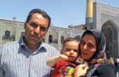 آستان بوسي خانواده محمدطاها براي اداي نذر / عکس