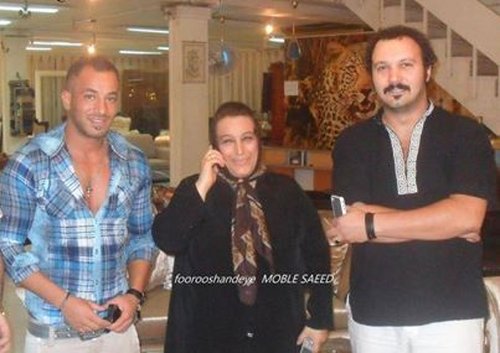 کامبیز دیرباز و امیر تتلو در کنار این خانم! / عکس
