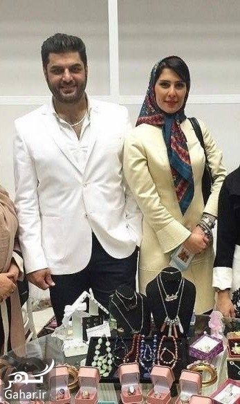 عکس: سام درخشانی و همسرش در بازارچه خیریه کودکان کار