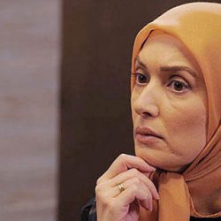 آتنه فقیه نصیری : هیچ وقت برای درمانم ایران را ترک نمی کنم