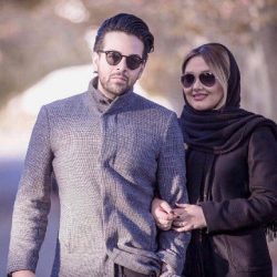 سلفی آقای خواننده با همسرش در کافه روباز / عکس
