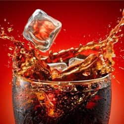 گاز تشکیل دهنده در نوشابه چیست؟ عوارض مصرف نوشابه گازدار
