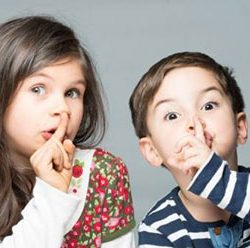 دروغ گفتن کودکان و دلایل آن