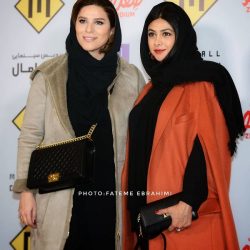استایل آزاده صمدی و سحر دولتشاهی در اکران مردمی صفر تا سکو / تصاویر
