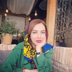 عکسهای لیلا اوتادی در مراسم افطاری کنار همکارانش