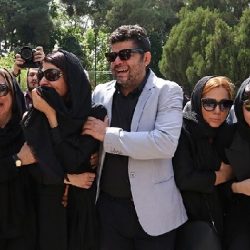عکسهای مراسم خاکسپاری ناصر چشم آذر با حضور هنرمندان
