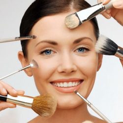عادت های خطرناک و اشتباه در آرایش خانم ها
