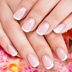 مهم ترین دلایل در شکنندگی ناخن ها
