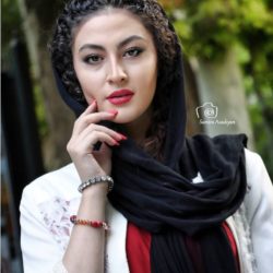 ظاهر متفاوت مریم مومن در اکران فیلم دندان مار / 4 عکس