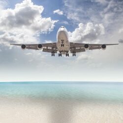 زیباترین فرودگاه در وسط دریا / تصاویر