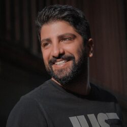 زانیار خسروی ممنوع الکار شد + علت