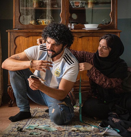 شادروان با بازی سینا مهراد و گلاره عباسی + جزئیات