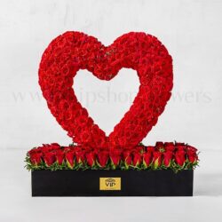 خرید گل عاشقانه؛ ارمغانی سرشار از عشق و احساس در قالب گل