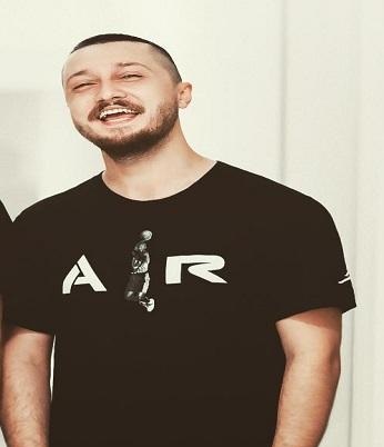 متن اهنگ بزن قدش شایع