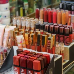 از خرید پراکنده تا تأمین حرفه‌ای؛ مسیر رشد فروشگاه‌های آرایشی
